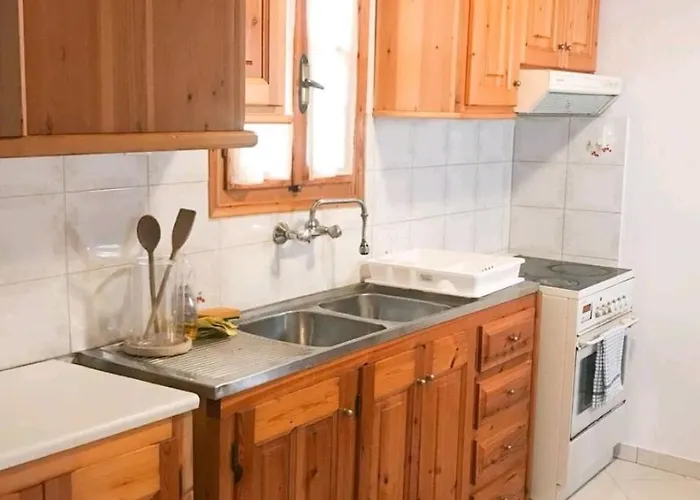 Gloria\'S House